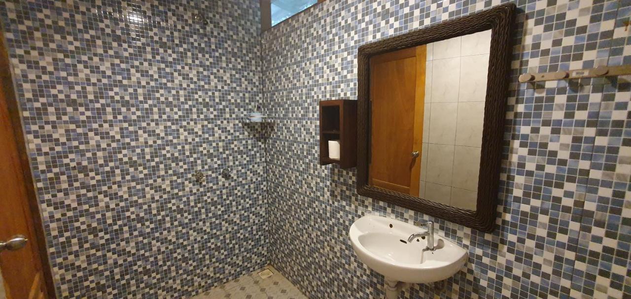 Bunaken Villa Queen'S Dive マナド エクステリア 写真